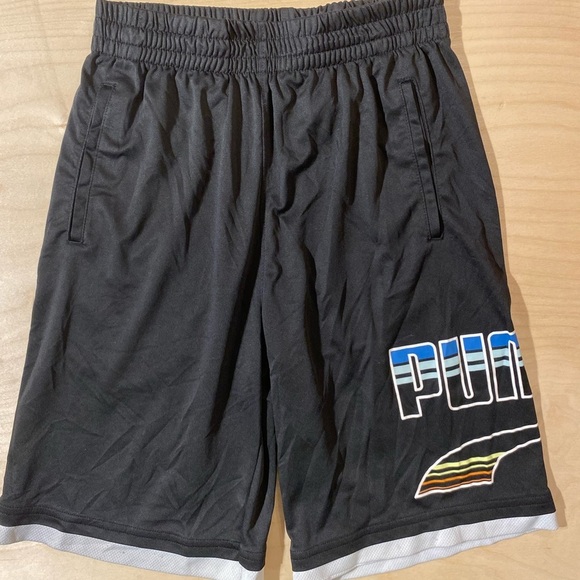 PUMA Shorts Large (14-16) (HX) - Picture 3 of 10
